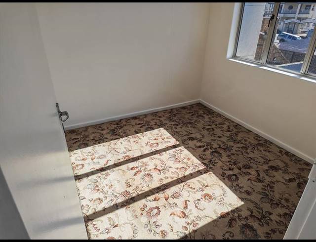 2 BEDROOM PROPERTY TO RENT IN OVERPORT